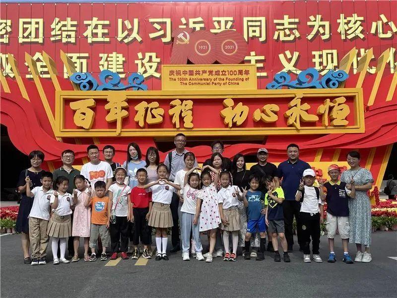 难评!花3个亿拍了个der