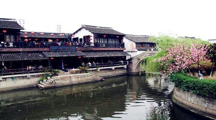 四青街道鹰西社区集中整治“九小场所”