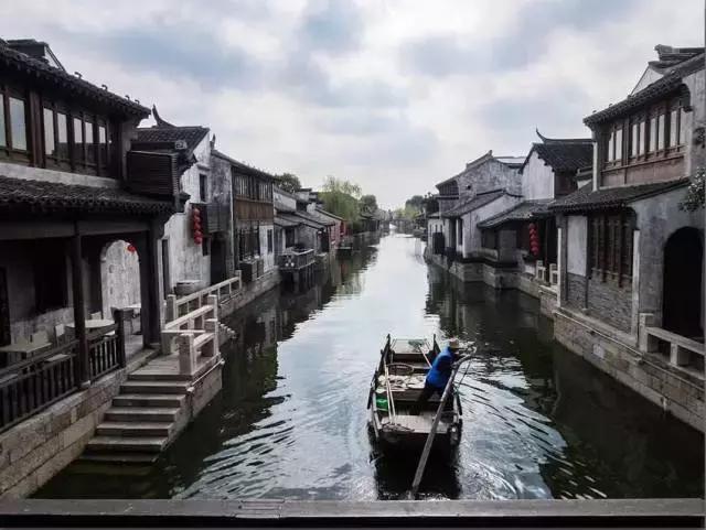 上海游客在沈阳早市被骗,管理员帅气撑腰