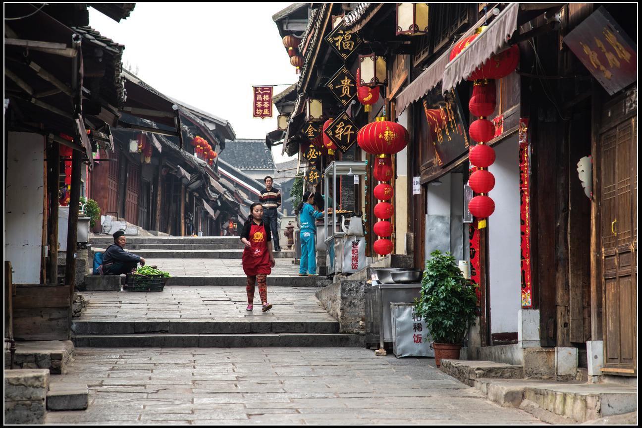 喜欢的人回信息很慢该怎么办？